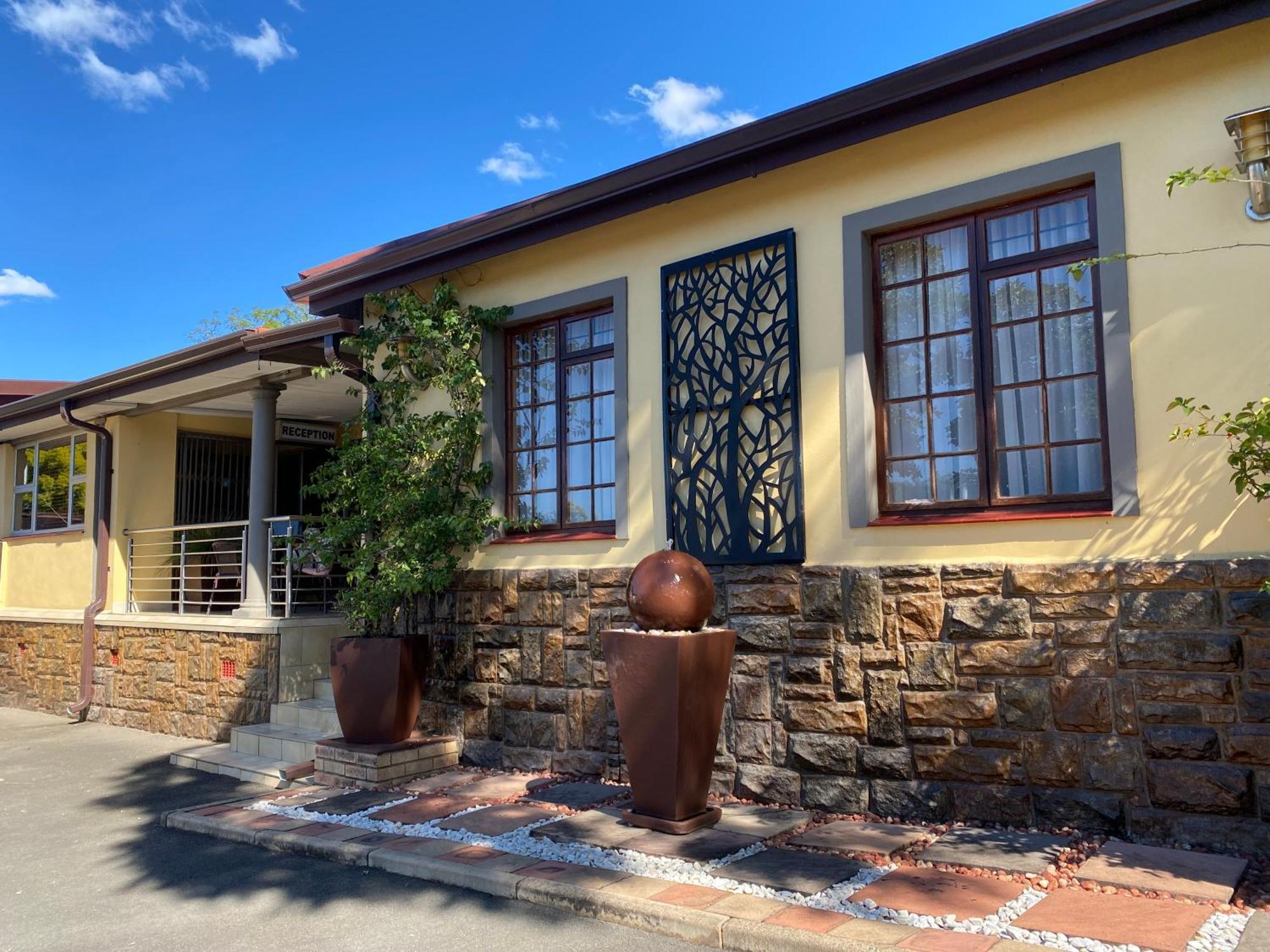 Madlula'S Guesthouse Pietermaritzburg Exterior photo