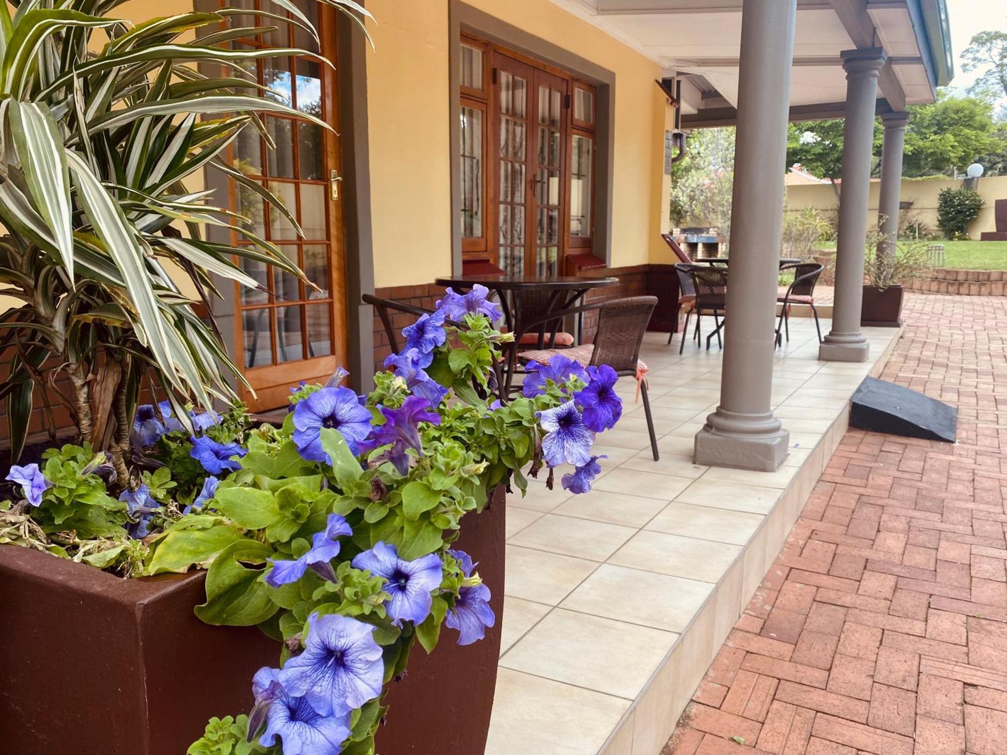 Madlula'S Guesthouse Pietermaritzburg Exterior photo