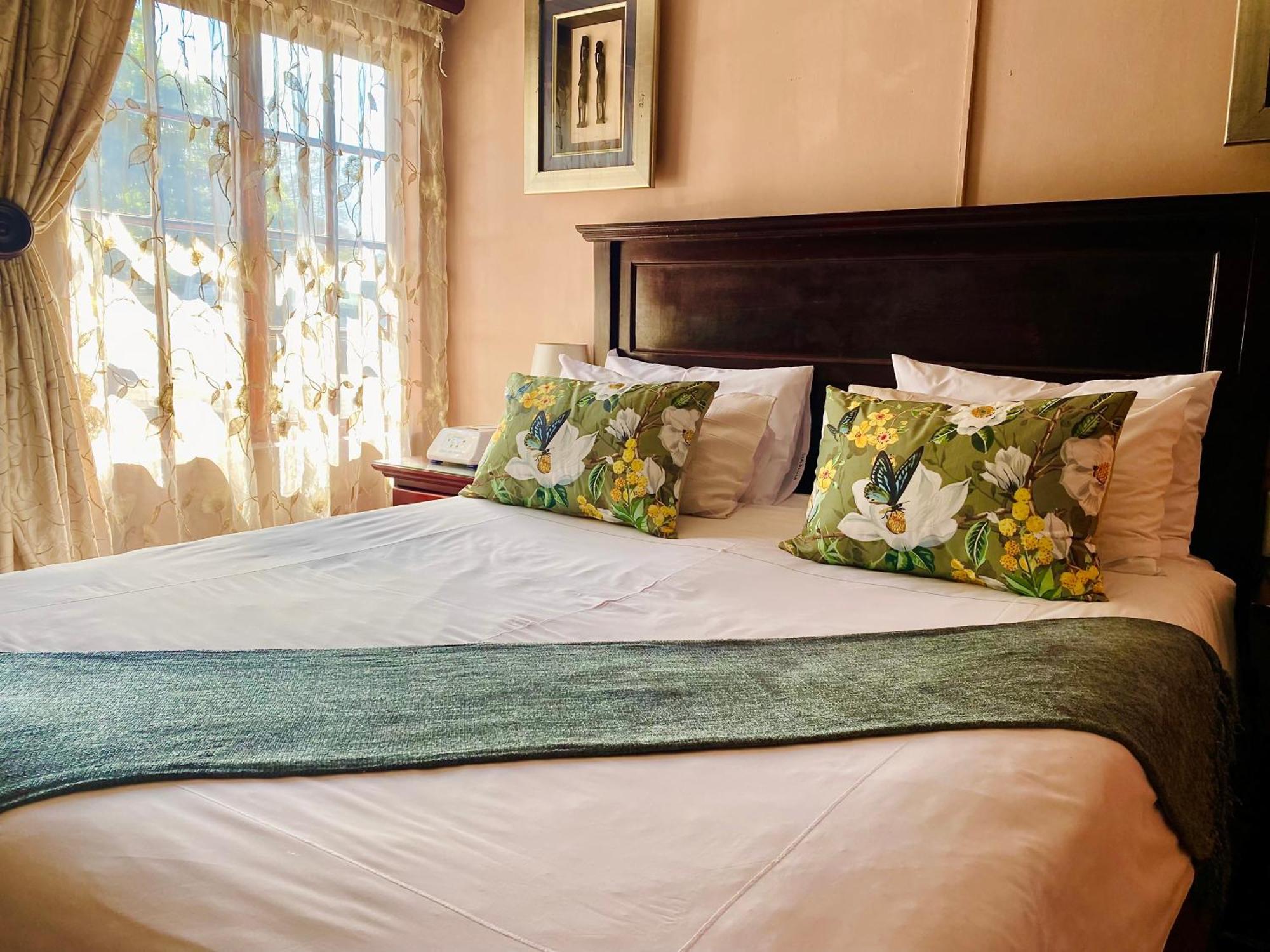 Madlula'S Guesthouse Pietermaritzburg Exterior photo