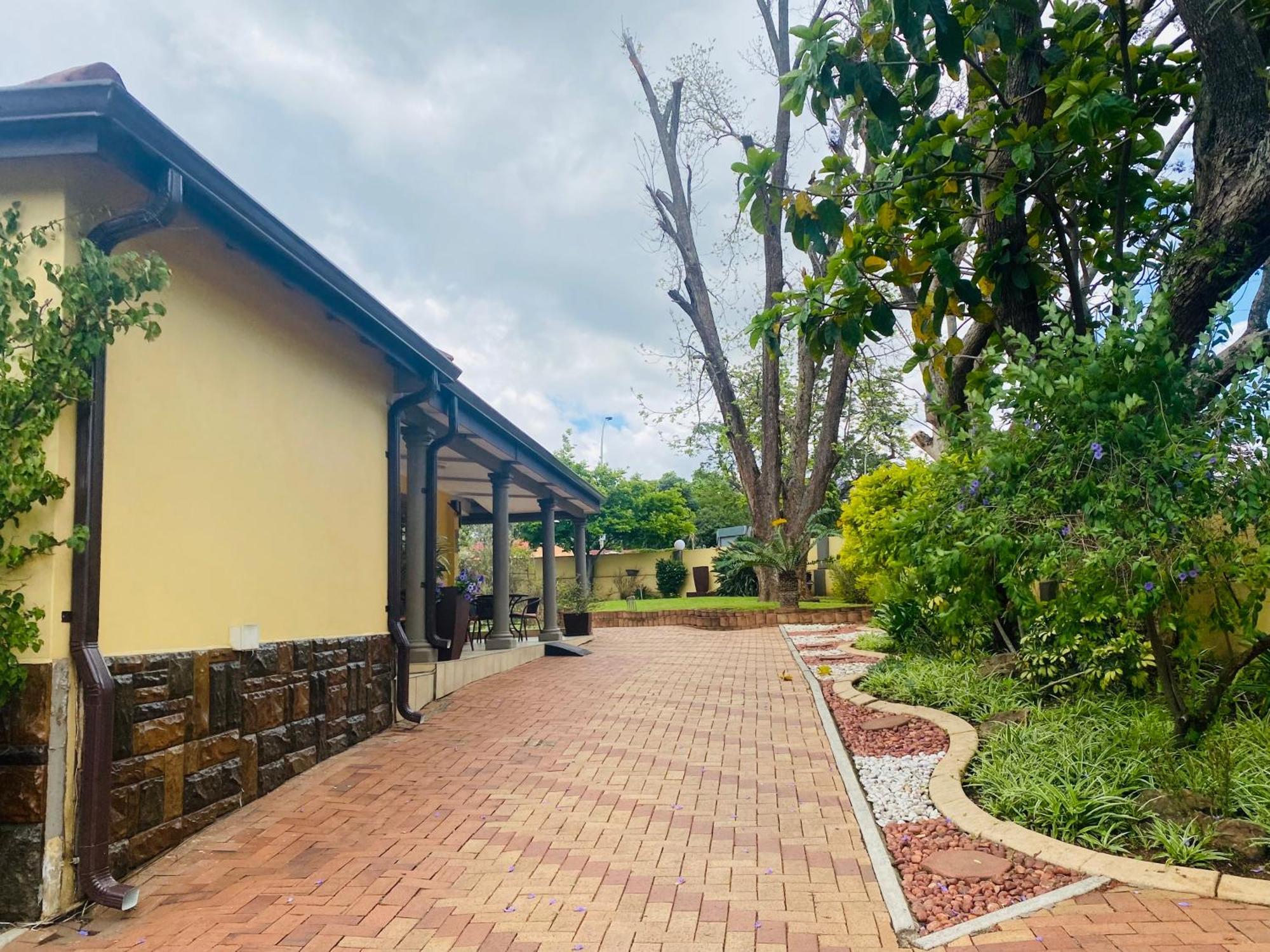 Madlula'S Guesthouse Pietermaritzburg Exterior photo